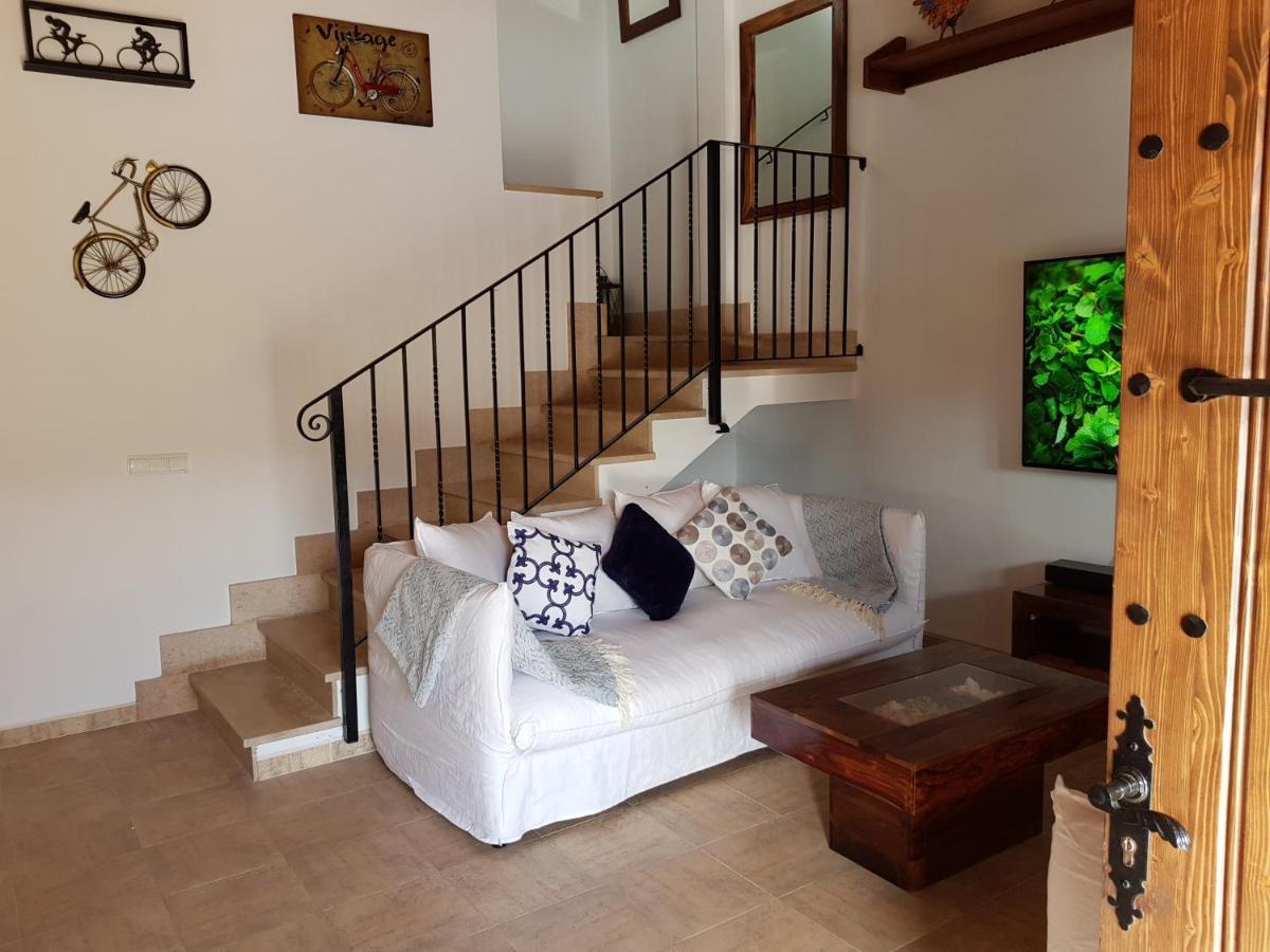 Milagro - 3 Bedroom Style With Pool Near Golf Course/beaches - Air Cond. *
